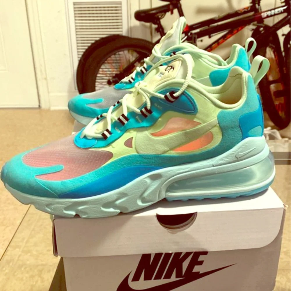 Nike AIR MAX Women's Multicolor Sneakers SIZE 8 FITS LIKE AN 8.5 - Picture 1 of 8